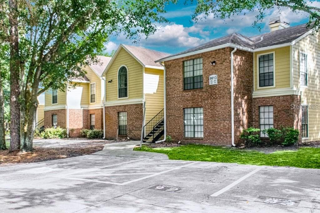 8613 MALLARD RESERVE DRIVE UNIT 202(Furnished) TAMPA, FL 33614