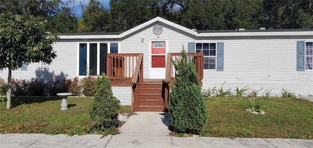 33923 TERRACE BOULEVARD WESLEY CHAPEL, FL 33543