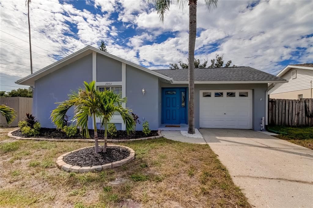 2002 SAN SEBASTIAN WAY S CLEARWATER, FL 33763