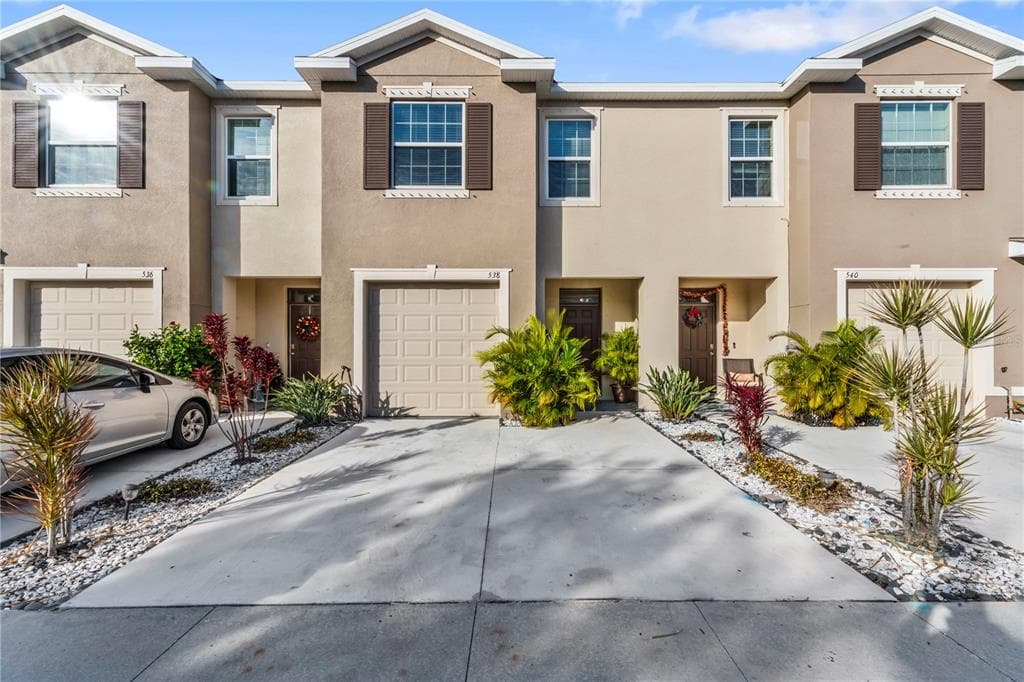 538 NEWMONT CIRCLE RUSKIN, FL 33570