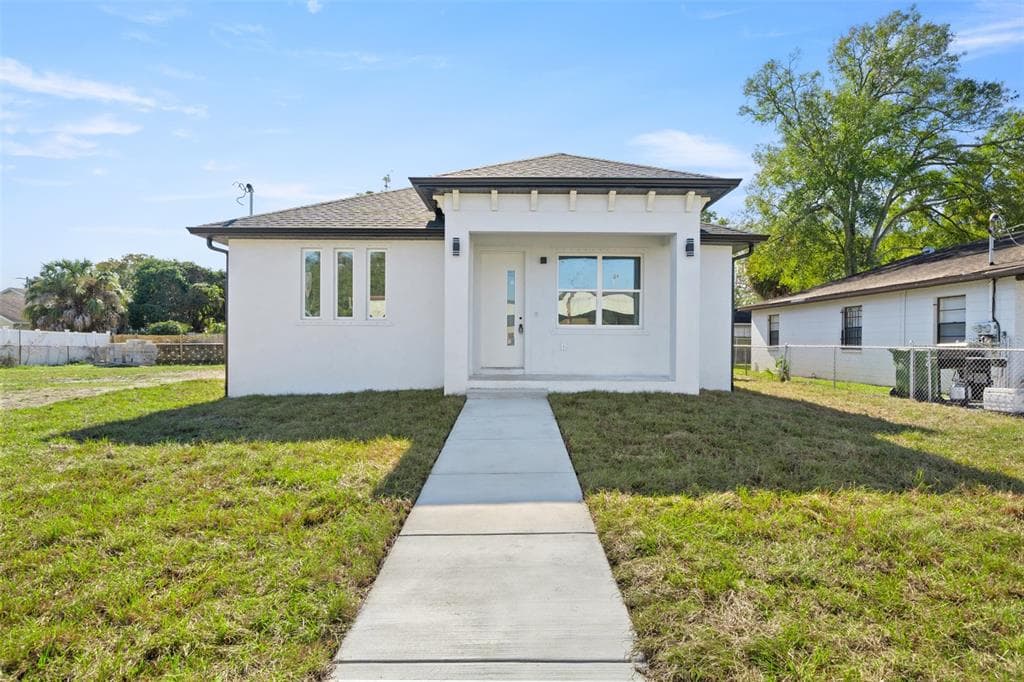 2716 W WALNUT STREET