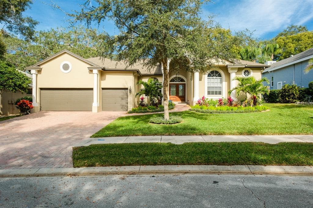 1824 OAK RIDGE ROAD SAFETY HARBOR, FL 34695