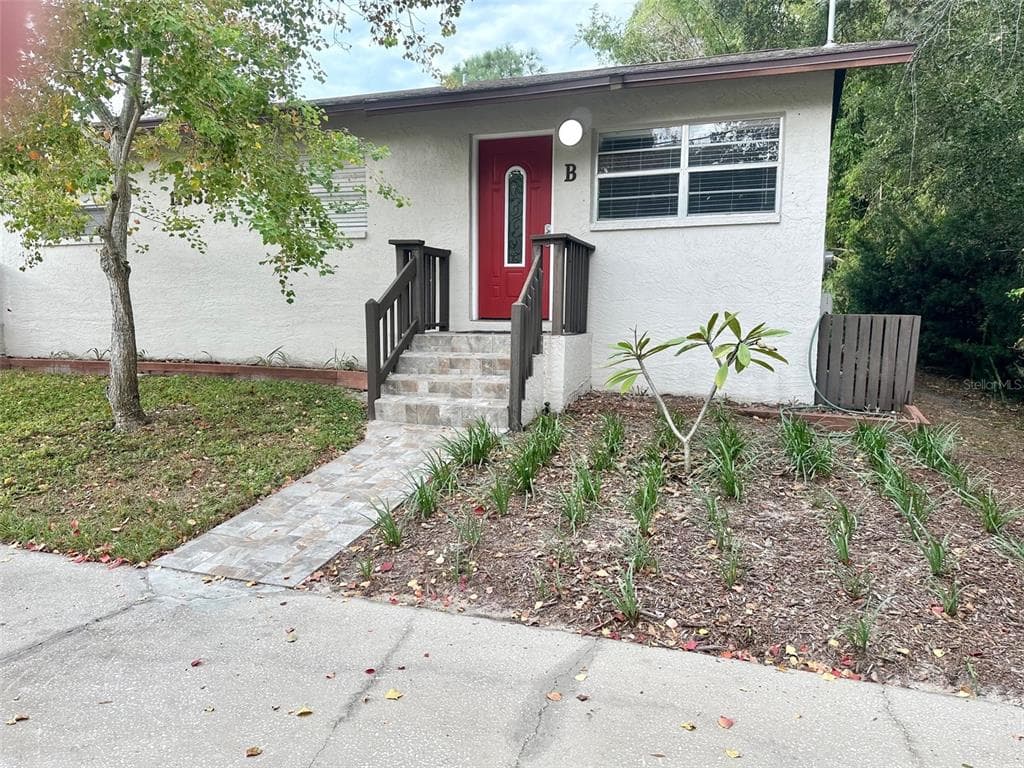 11932 125TH STREET UNIT B LARGO, FL 33774