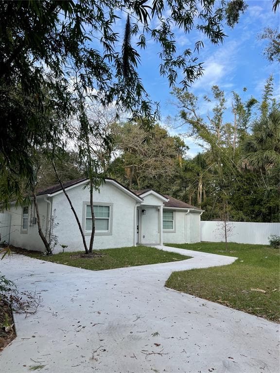 1616 E MARKS DRIVE TAMPA, FL 33604