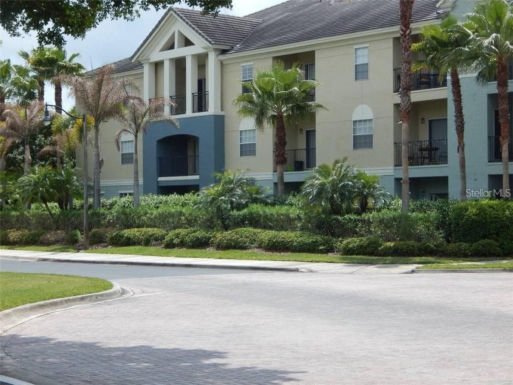 14905 ARBOR SPRINGS CIRCLE UNIT 216 TAMPA, FL 33624
