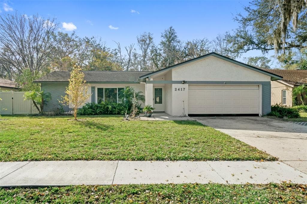 2417 BLIND POND AVENUE LUTZ, FL 33549