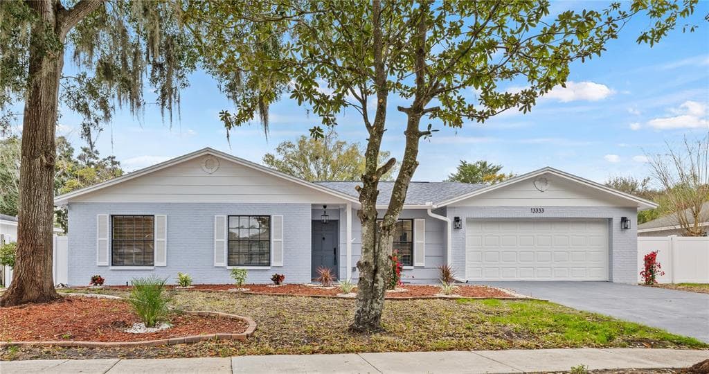 13333 MORAN DRIVE TAMPA, FL 33618