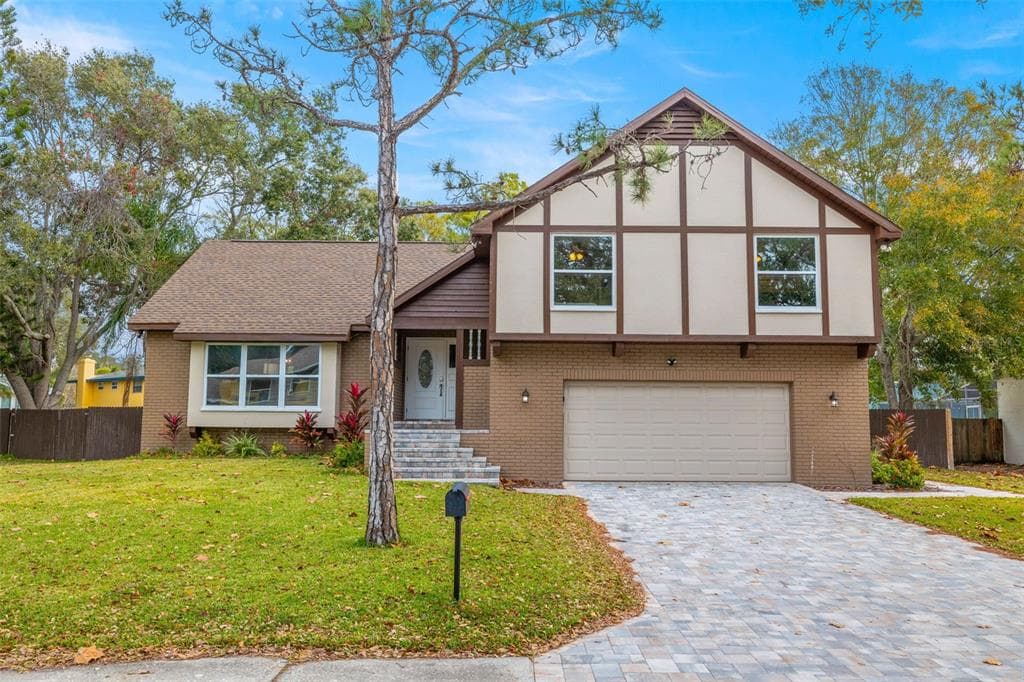 8445 144TH LANE SEMINOLE, FL 33776