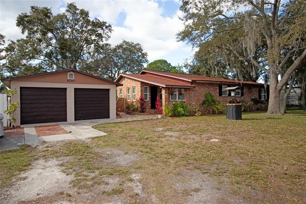 6787 TREE STREET LARGO, FL 33773