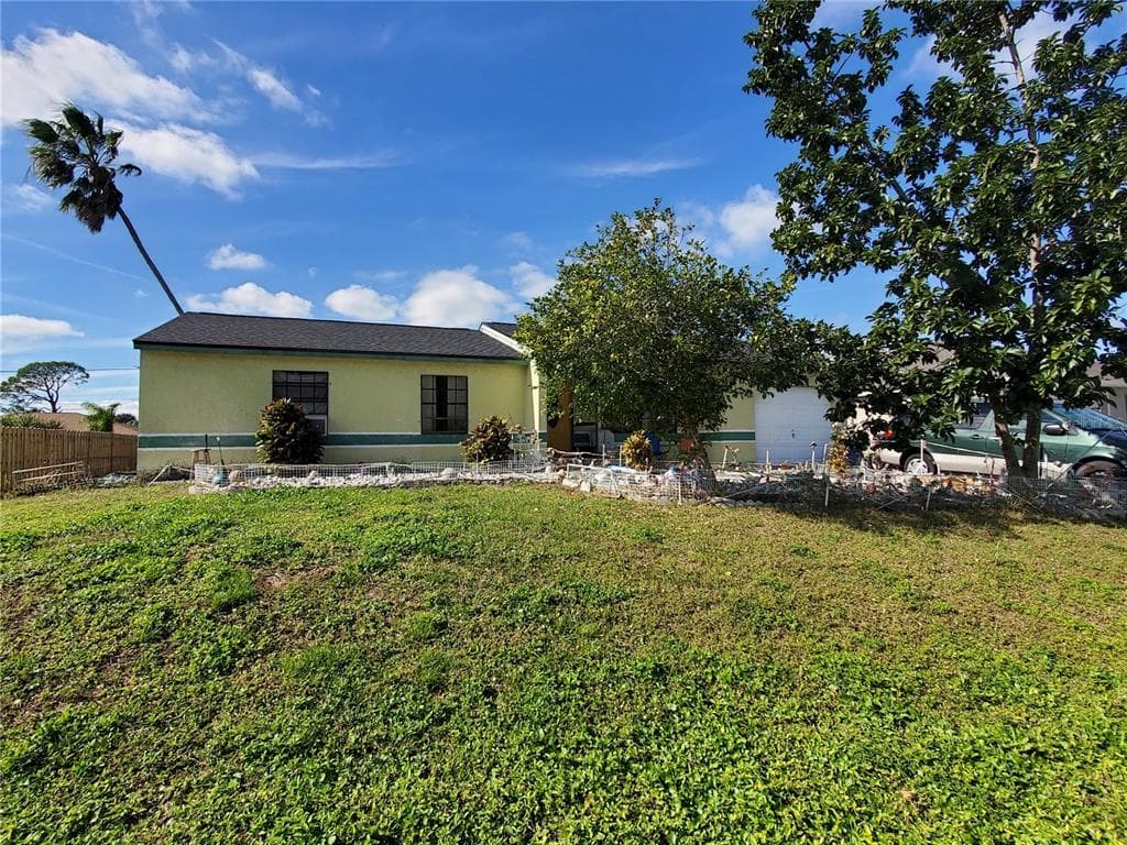 780 RED BAY STREET PORT CHARLOTTE, FL 33948