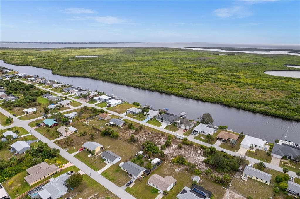 18423 ARAPAHOE CIRCLE PORT CHARLOTTE, FL 33948