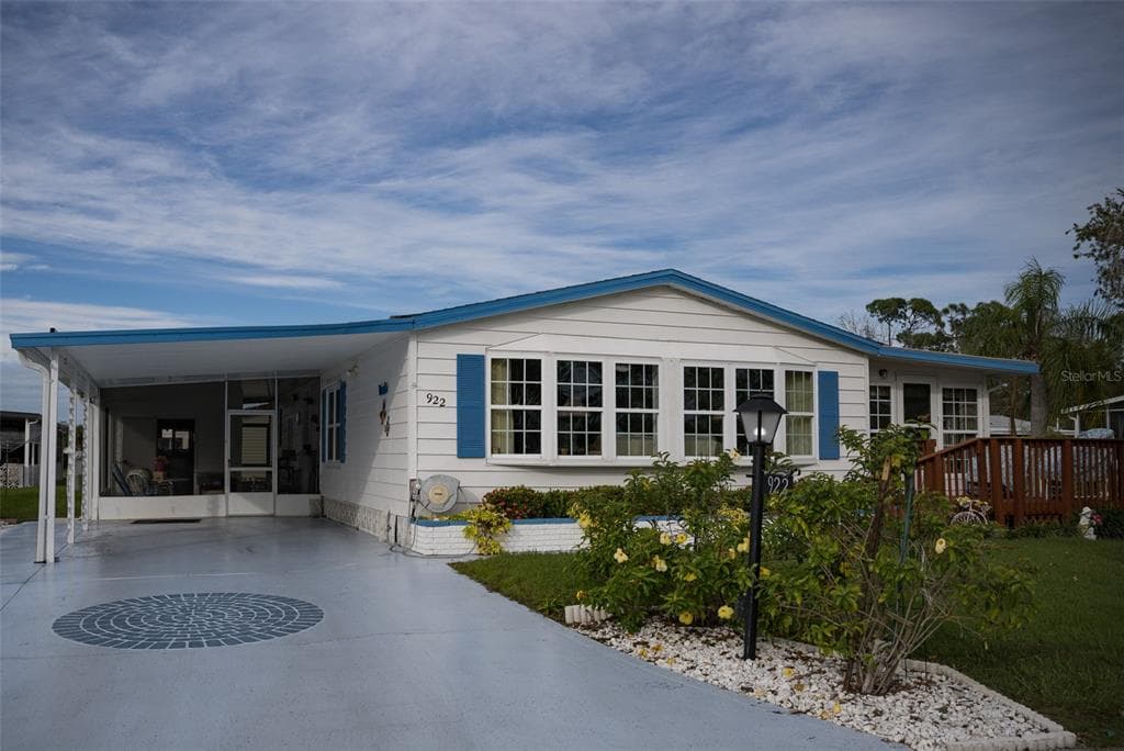 922 IGLESIA DRIVE NORTH PORT, FL 34287