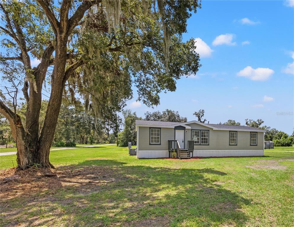 131 OLD WELCOME ROAD LITHIA, FL 33547