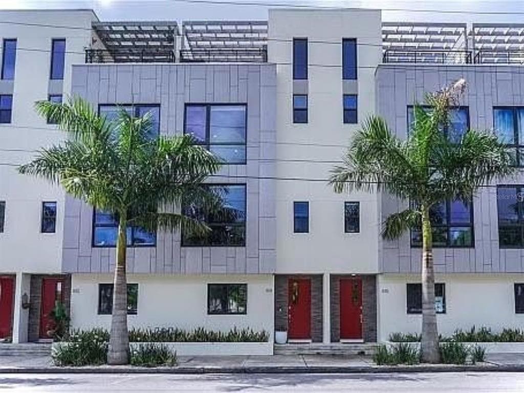 814 2ND AVENUE N ST PETERSBURG, FL 33701