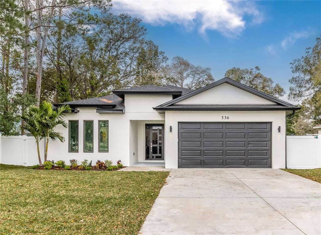 536 PHOENIX AVENUE CLEARWATER, FL 33756