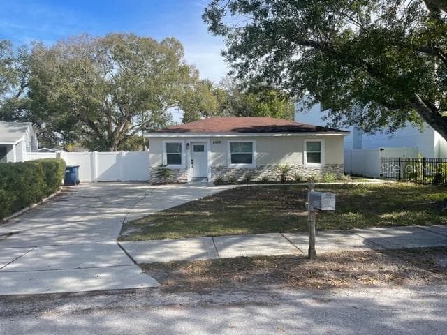 4006 S SHAMROCK ROAD TAMPA, FL 33611