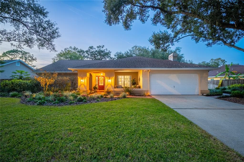 18239 CLEAR LAKE DRIVE LUTZ, FL 33548
