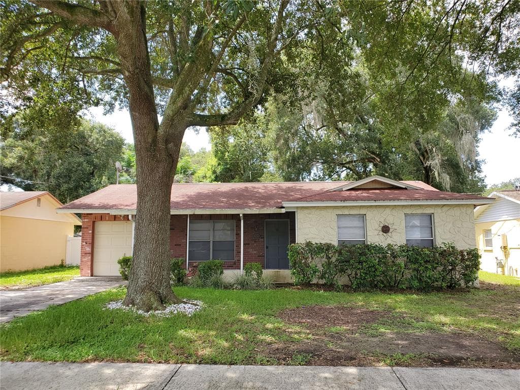 723 HOLLY TERRACE BRANDON, FL 33511