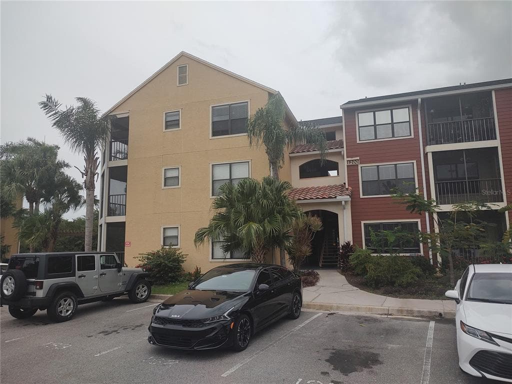 11901 4TH STREET N UNIT 12201 ST PETERSBURG, FL 33716