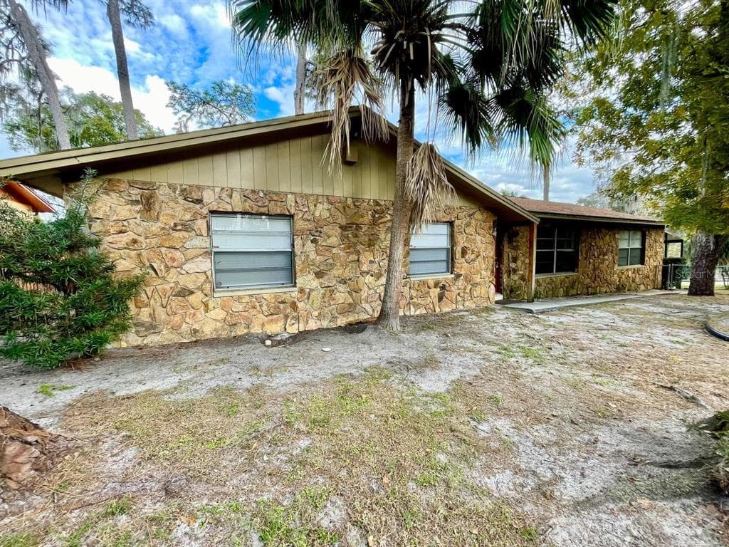 4602 RIVER HILLS DRIVE TAMPA, FL 33617