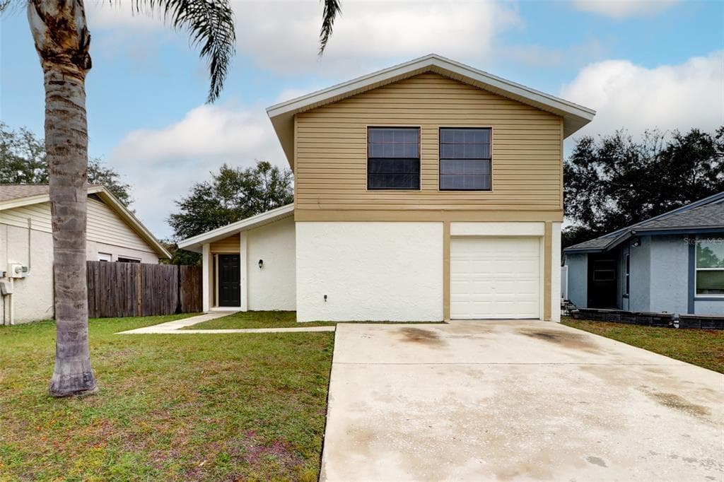 10315 FERNBROOK LANE TAMPA, FL 33624