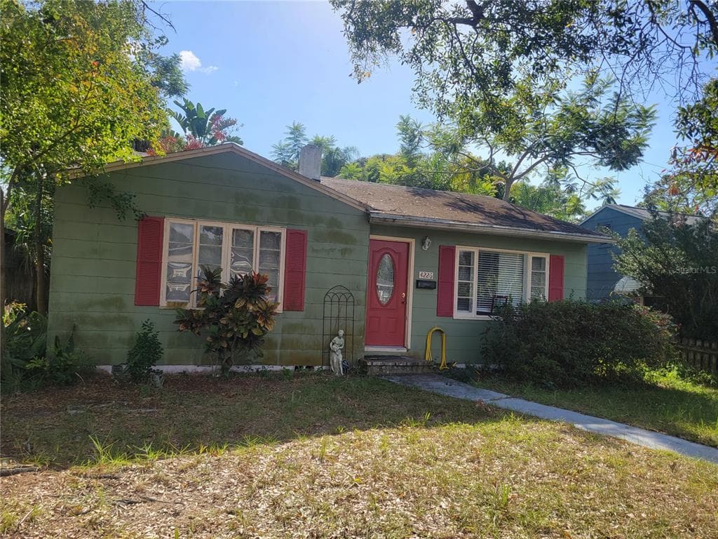 4226 BURLINGTON AVENUE N ST PETERSBURG, FL 33713
