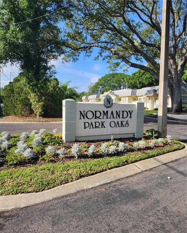 1417 NORMANDY PARK DRIVE UNIT 4 CLEARWATER, FL 33756