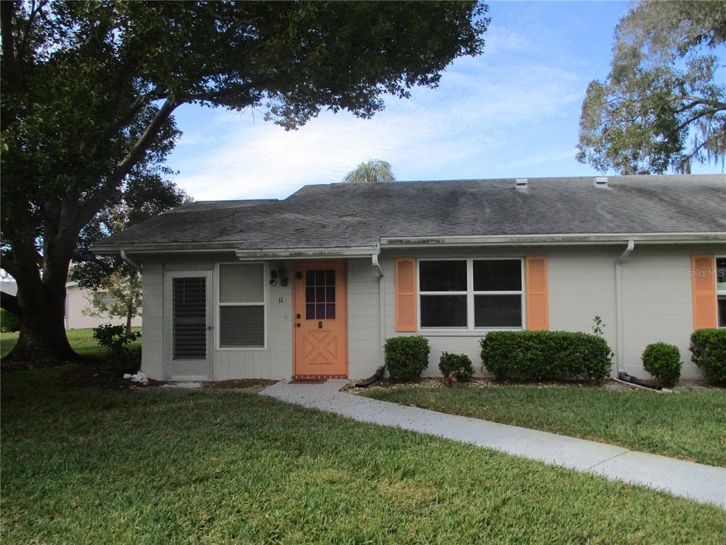 401 DE GRASSE PLACE UNIT 11 SUN CITY CENTER, FL 33573