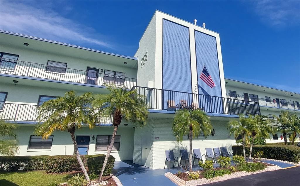 5973 TERRACE PARK DRIVE N UNIT 206 ST PETERSBURG, FL 33709