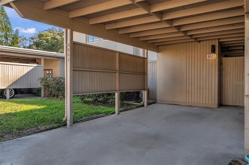 8003 PEACH DRIVE UNIT 107 TEMPLE TERRACE, FL 33637