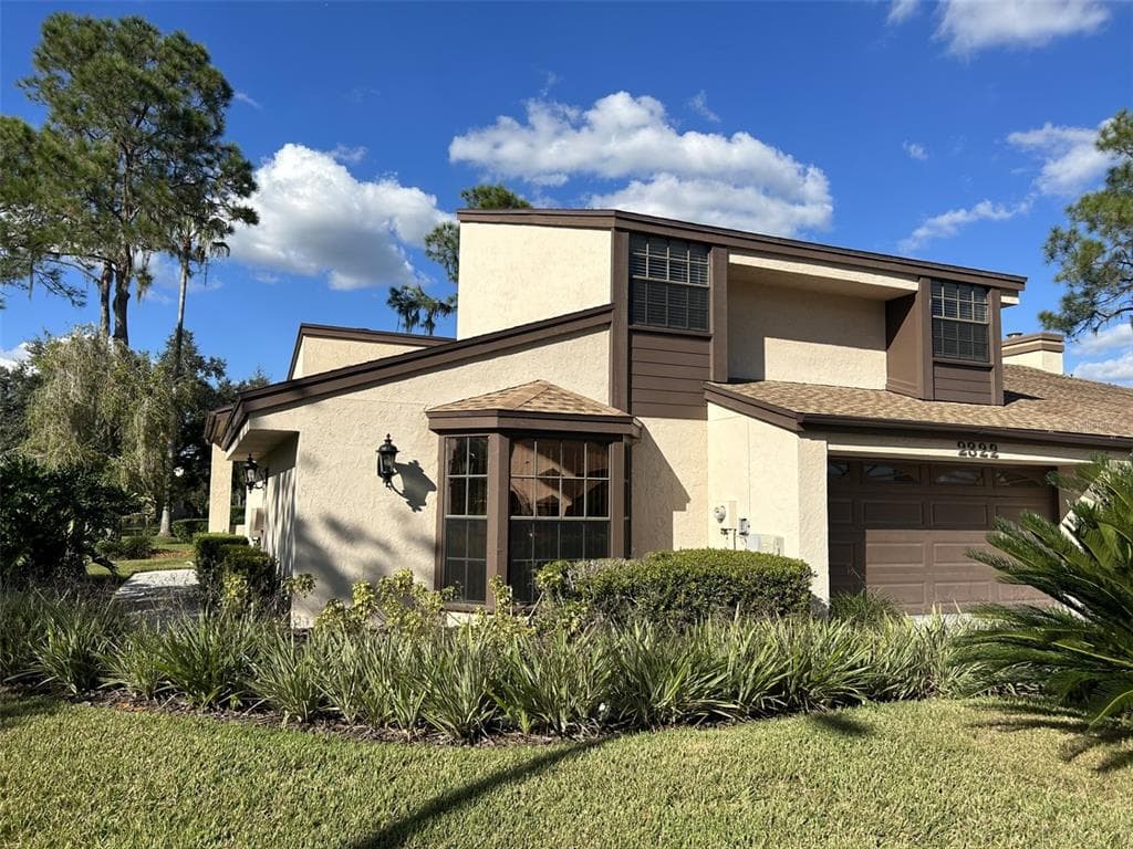 2322 S FAIRWAY DRIVE PLANT CITY, FL 33566