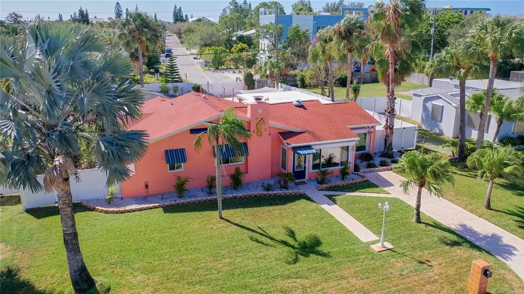 106 1ST STREET BELLEAIR BEACH, FL 33786