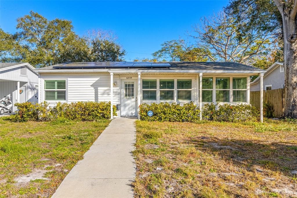 6335 5TH AVENUE S ST PETERSBURG, FL 33707