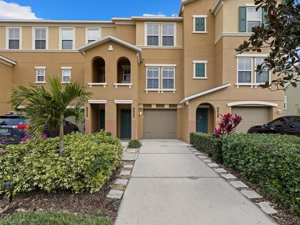 9022 WHITE SAGE LOOP UNIT 3705 LAKEWOOD RANCH, FL 34202