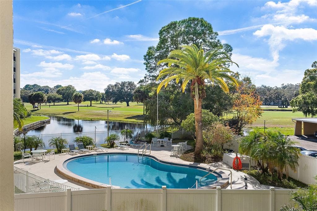 225 COUNTRY CLUB DRIVE UNIT 1202 LARGO, FL 33771