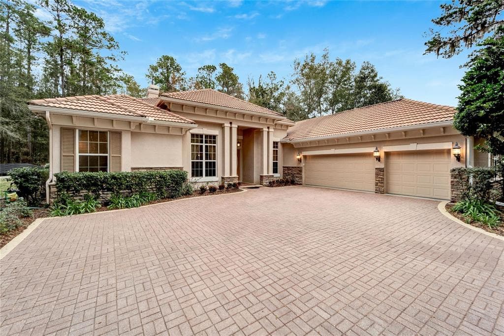 609 SE 47TH LOOP OCALA, FL 34480