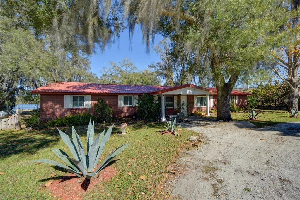 9338 OLD GIBSONTON DRIVE