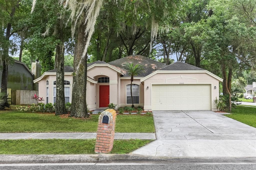 2082 PETIT COURT APOPKA, FL 32712