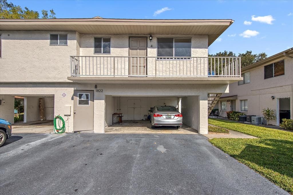 1822 BOUGH AVENUE UNIT 4 CLEARWATER, FL 33760