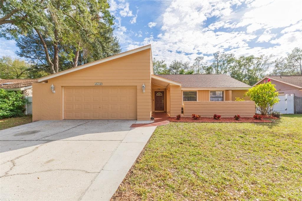 4718 GRAINARY AVENUE TAMPA, FL 33624