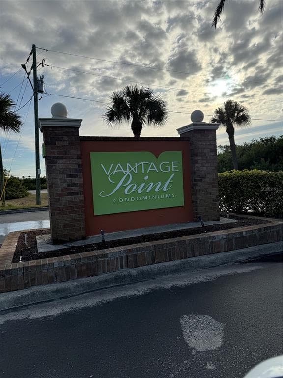 10200 GANDY BOULEVARD N UNIT 903 ST PETERSBURG, FL 33702