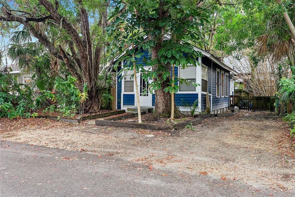 5414 DELETTE AVENUE S GULFPORT, FL 33707