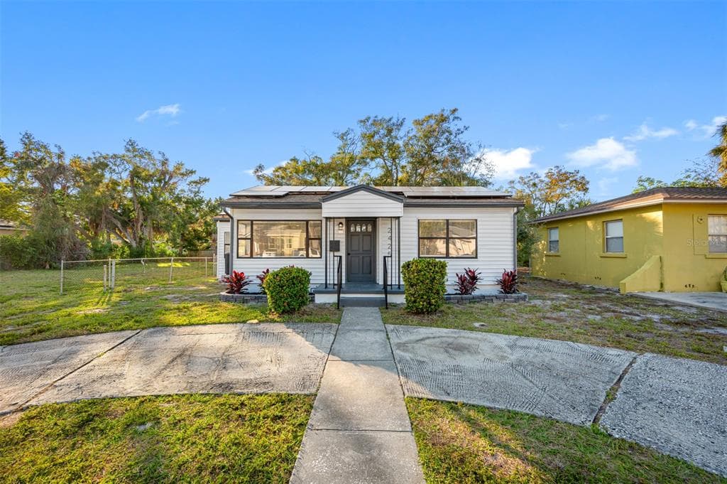 2425 HIGHLAND STREET S ST PETERSBURG, FL 33705