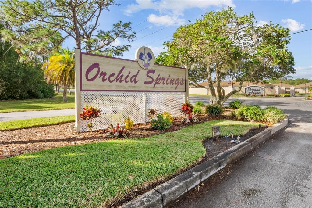 200 EL CAMINO DRIVE UNIT 210 WINTER HAVEN, FL 33884