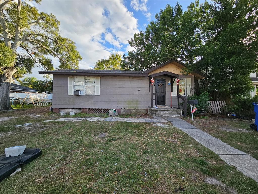 1748 31ST AVENUE N ST PETERSBURG, FL 33713