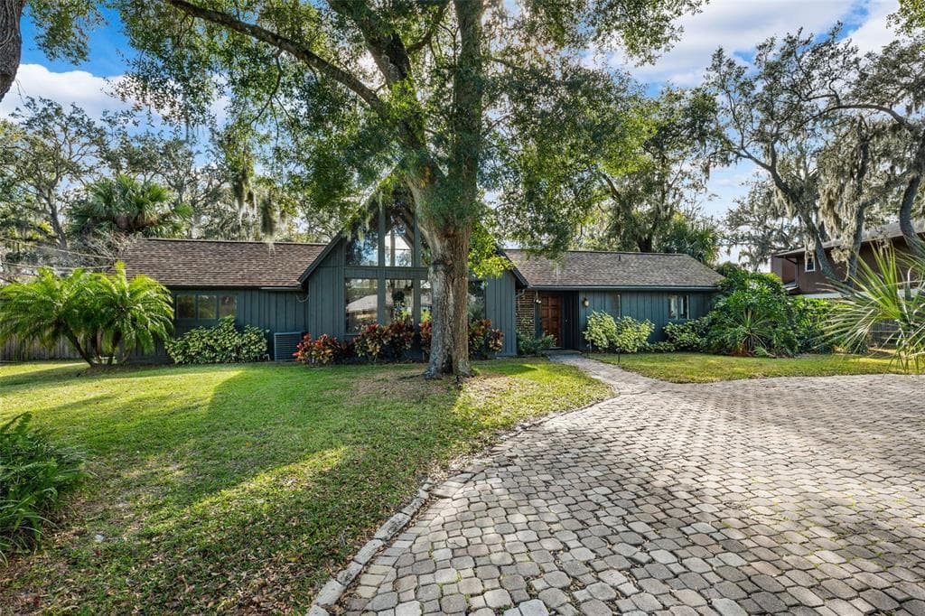 1521 ROBERT STREET LONGWOOD, FL 32750