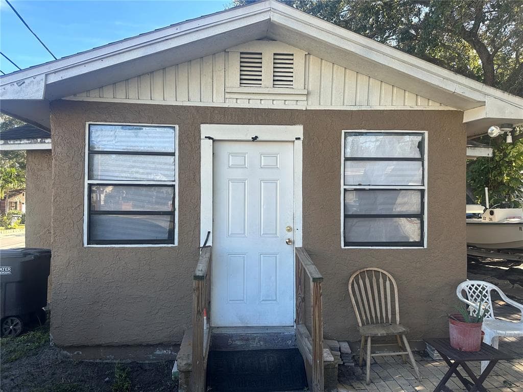 1047 N MADISON AVENUE CLEARWATER, FL 33755