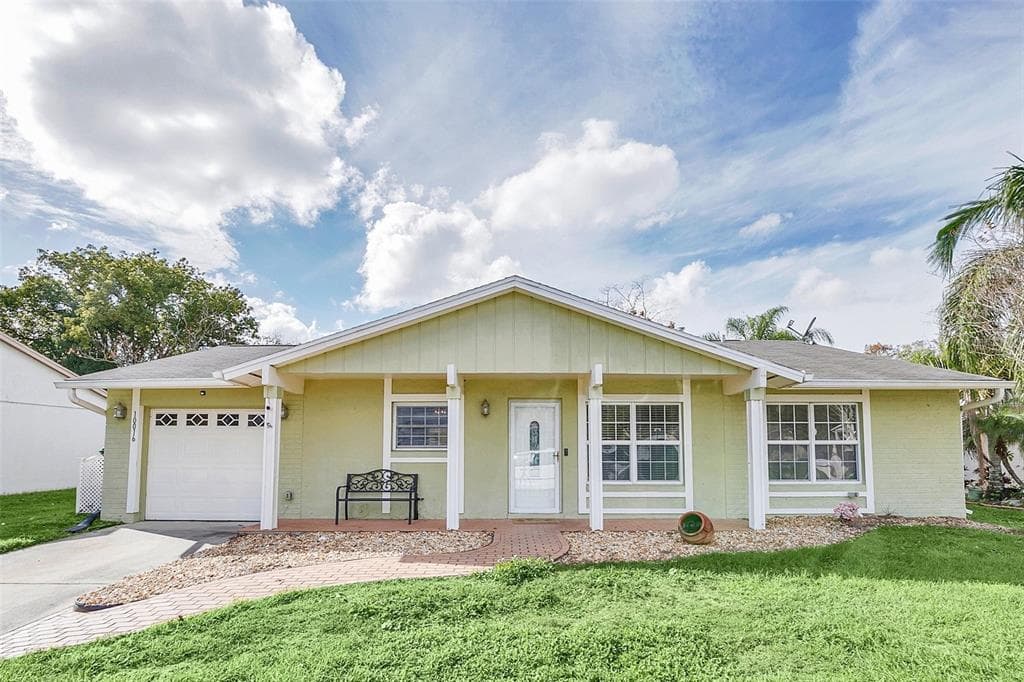 10016 GREENDALE LANE ORLANDO, FL 32821