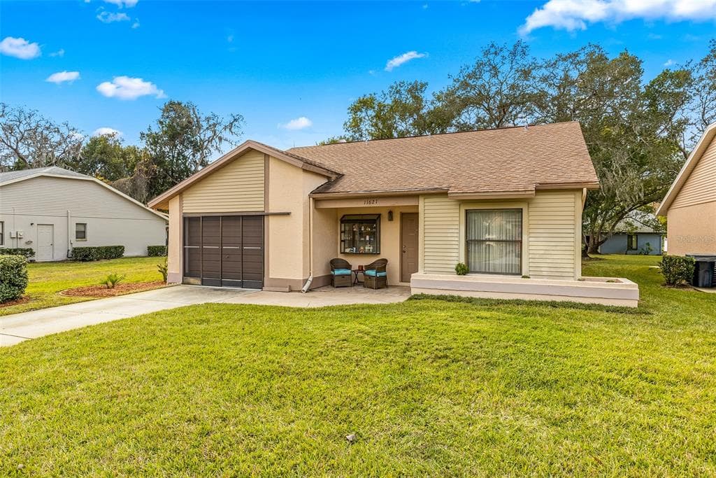 11621 PEAR TREE DRIVE NEW PORT RICHEY, FL 34654