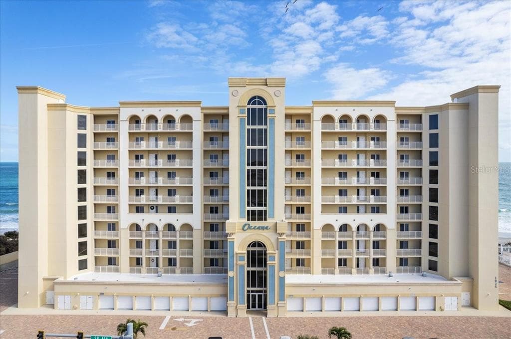 1025 HIGHWAY A1A UNIT 205 SATELLITE BEACH, FL 32937